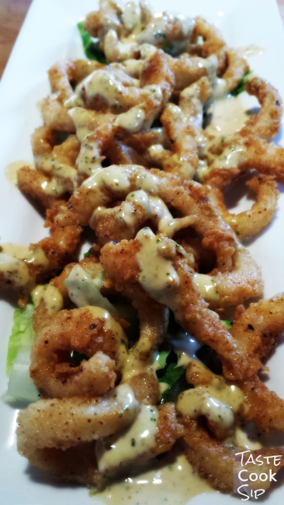 Fried Calamari drizzled with Citrus Aioli $8